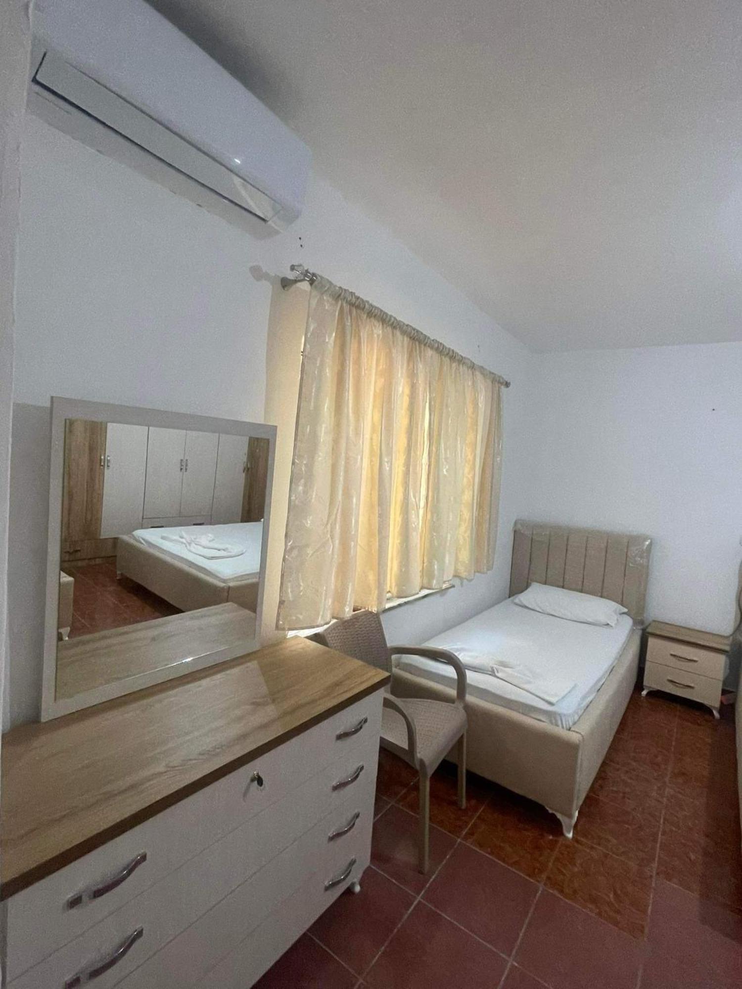 Hotel Gjika Саранда Екстер'єр фото