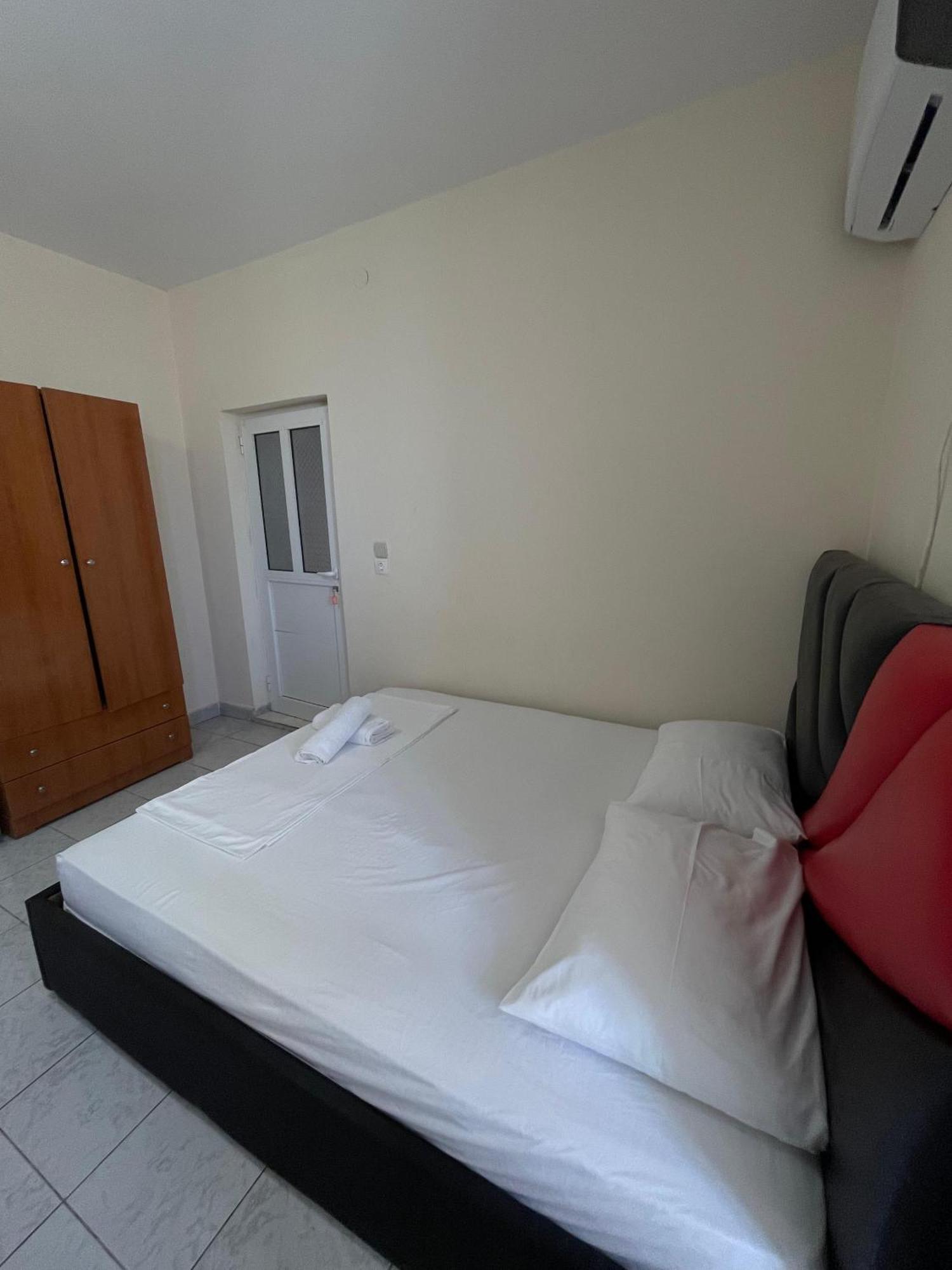 Hotel Gjika Саранда Екстер'єр фото